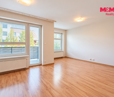 Pronájem bytu 1+kk, garsoniery 36 m², Hradec Králové - Fotografie 1