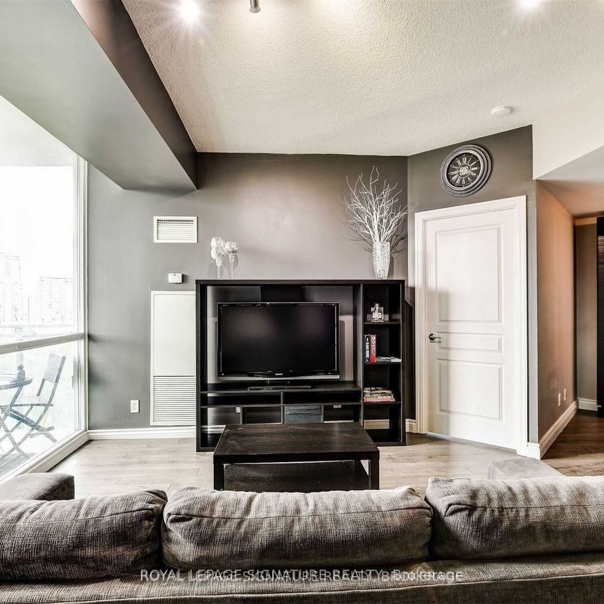 For Lease - 220 Burnhamthorpe Road Unit# 1002, Mississauga, Ontario - Photo 1