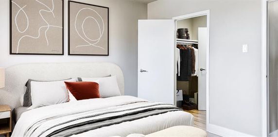 Upper Canada Drive - Photo 2