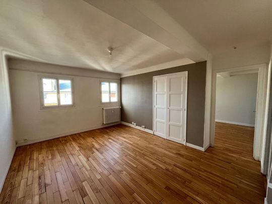 Location Appartement 2 pièces 55m² LISIEUX 14100 - Photo 1