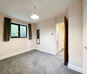 1 bed terraced house to rent in Langtons Meadow, Farnham Common, SL2 - Photo 6