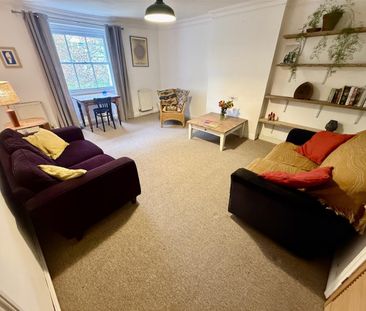 Queens Parade, Bristol - Photo 1