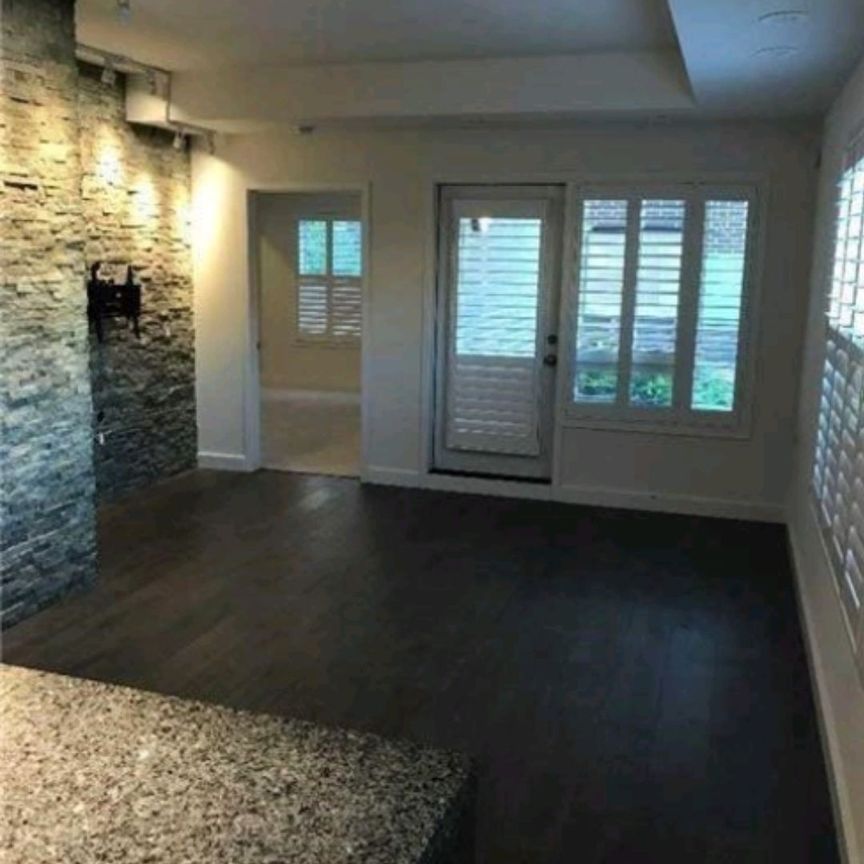 For Lease - 5005 Harvard Road Unit# 104, Mississauga, Ontario - Photo 1