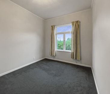 5-BEDROOMS BY THE BEACH! - Photo 5