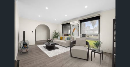 Newly renovated home in fantastic location! - Photo 3