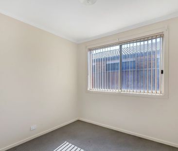 Fantastic Low Maintenance Home! - Photo 4