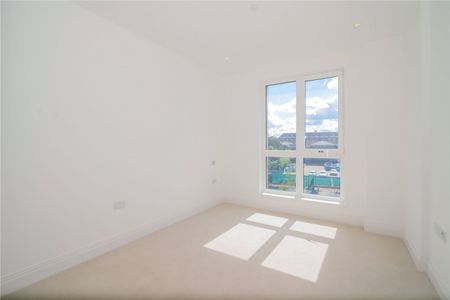 Broom Road, Teddington, TW11 - Photo 2