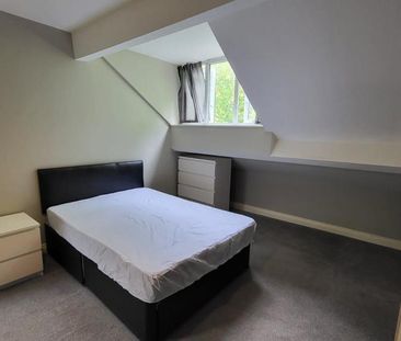 1 bedroom in a house share to rent - Photo 3