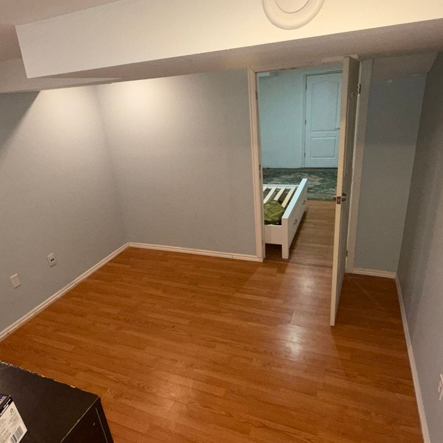 For Lease - 1292 Ravencliffe Court Unit# Basement, Oshawa, Ontario - Photo 1