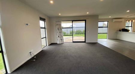 Modern Family Home Available - Photo 2