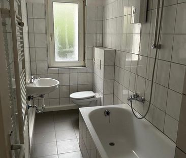 3 Zimmer Wohnung im Erdgeschoss -Hochpaterre- - Photo 3