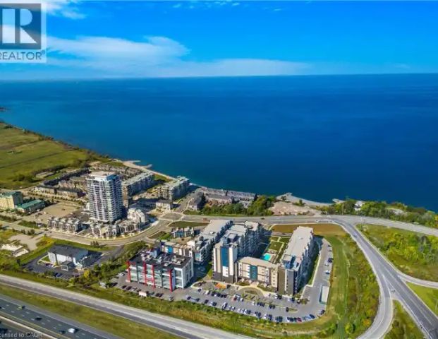 16 CONCORD Place Unit# 216 | 16 CONCORD Place Unit# 216, Grimsby - Photo 1