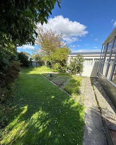 Spacious 4-Bedroom Family Home in Prime Hokowhitu - Photo 2