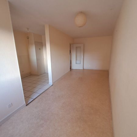 Location Appartement 2 pièces 45m² - Photo 4