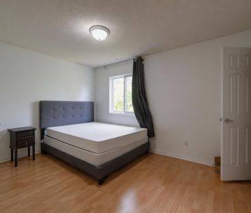 For Lease - 36 Dawlish Avenue, Aurora, Ontario - Photo 6