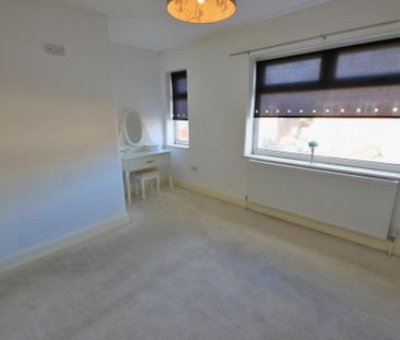 2 bedroom semi-detached house to rent - Photo 4