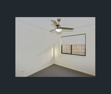 Modern two bedroom duplex! - Photo 1