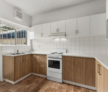 Low-maintenance living, western suburbs ease - Photo 4