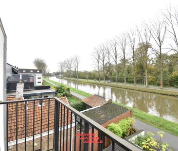 Vernieuwd appartement met 3 slaapkamers - Photo 1