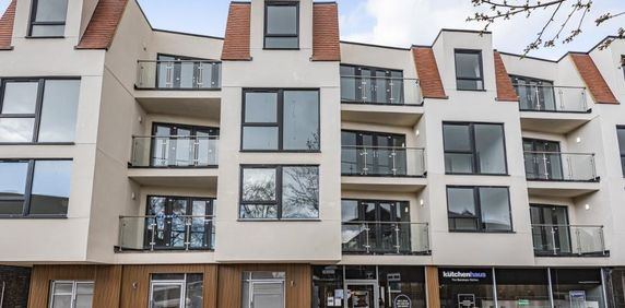 2 bedroom flat to rent - Photo 2