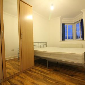 Langley Road, Slough - Photo 2