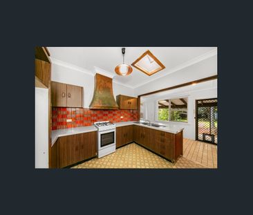 Affordable Two Bedroom Home with Gas Cooking! - Photo 3