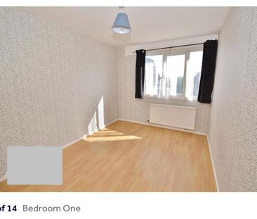 3 Bed Maisonette, Barnardo Drive, IG6 - Photo 4