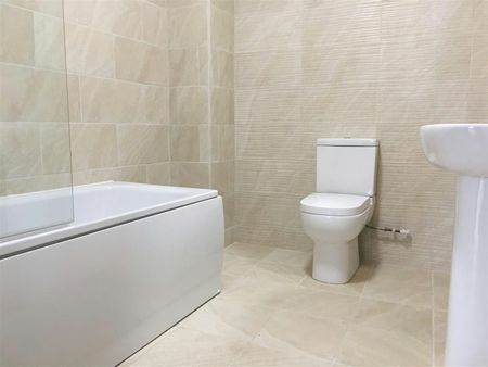 Apartment to rent on - Photo 3