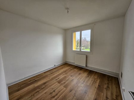 Location appartement 5 pièces, 80.86m², Carmaux - Photo 2