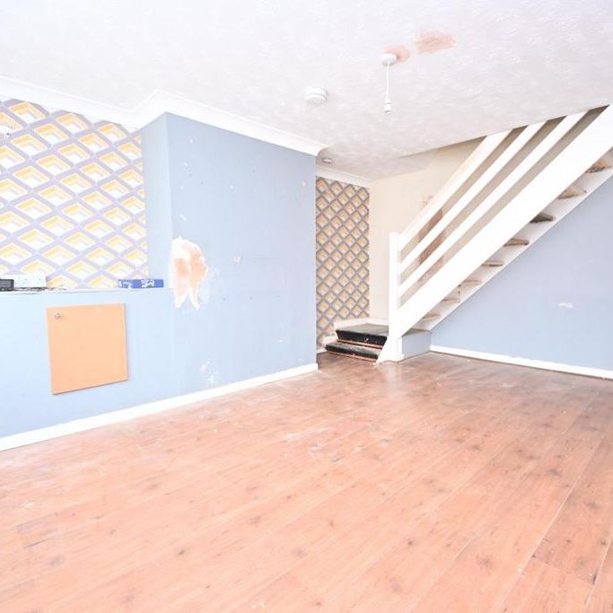 2 bedroom cottage to rent - Photo 1