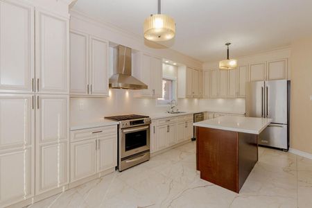 For Lease - 72 Chadwick Street, Brampton, Ontario - Photo 3