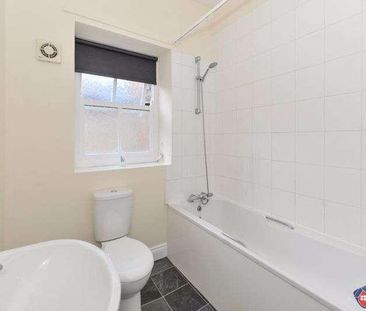 Half Moon Lane, Gateshead, NE8 - Photo 1