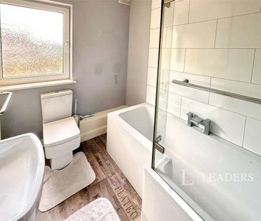 3 bedroom semi-detached house to rent - Photo 3