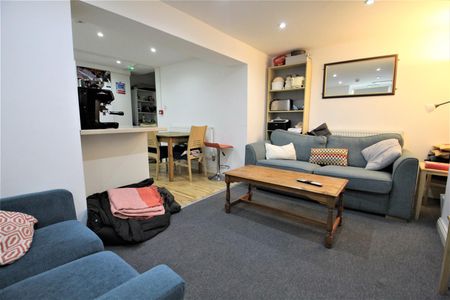 Brudenell Street, Hyde Park, LS6 1HJ, Leeds - Photo 4