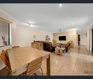 Spacious Duplex Living in Quiet Calliope Location - Photo 2