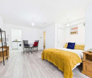Norfolk Road, Maidenhead, Berkshire, SL6 - Photo 6