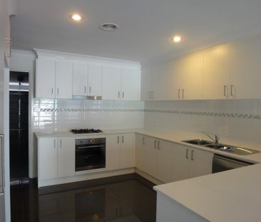 50 Nullarbor Avenue, Franklin ACT 2913 - Townhouse For Rent | Domain - Photo 4