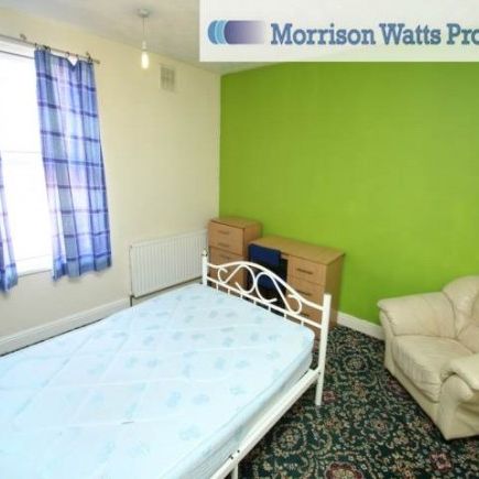 4 Bed - Branksome Terrace, Hyde Park, Leeds - Photo 1