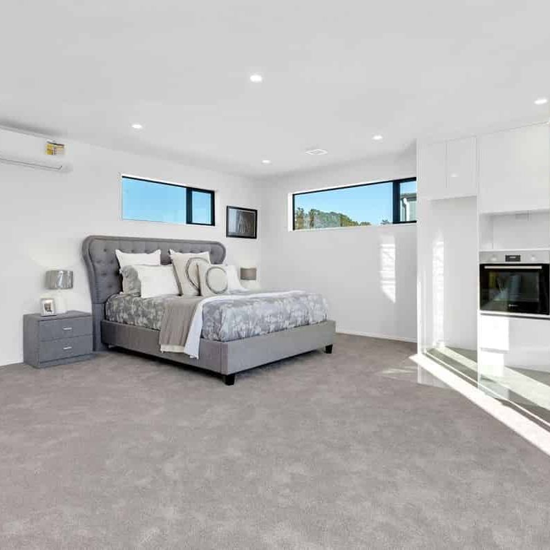 One bedroom - Photo 1