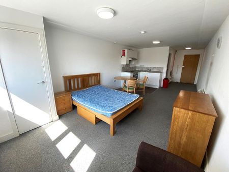1 bedroom flat to rent - Photo 2