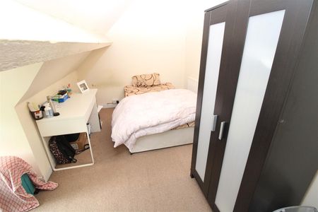Room For Rent Broadway, Pontypridd - Photo 3