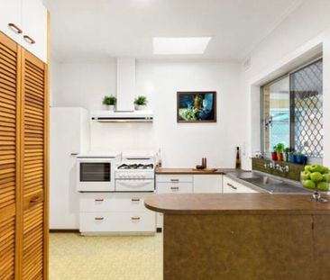 South Plympton - Photo 3