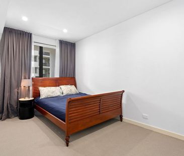 Modern Two Bedroom Unit in a Prime Location - Photo 2
