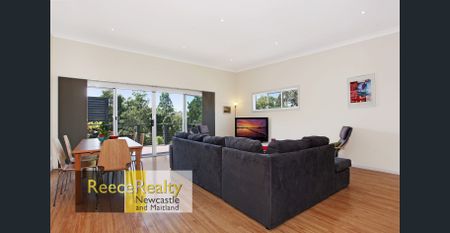 Position Perfect - Photo 4