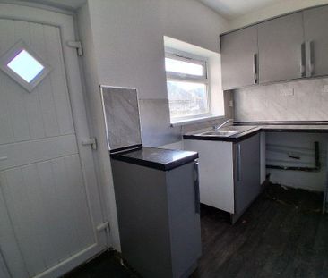 2 bedroom terraced house to rent - Photo 6