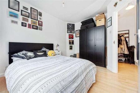 Green Lanes, London, N16 - Photo 2