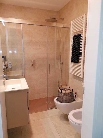 For rent, 3.5-room apartment with lake view - Photo 4