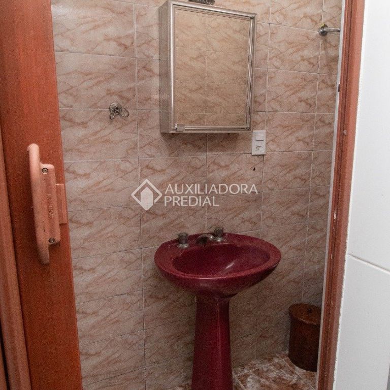 Casa com 3 quartos e 228m² para alugar em Vila Curuçá, Santo André. - Photo 1