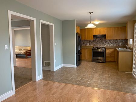 For Lease - 259 Mostar Street, Whitchurch-Stouffville, Ontario - Photo 3