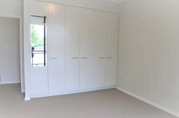 “Large Modern one Bedroom Apartment Plus Study Room” - Photo 1